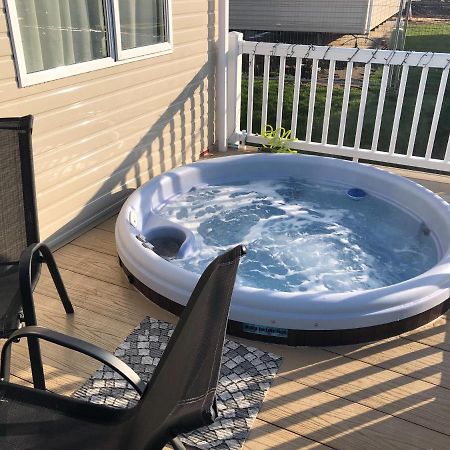 Relaxing Holiday Home With Hot Tub At Tattershall Lakes Exterior foto